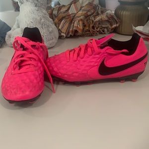 Girls , nike tempo soccer cleats,  hot pink size 13